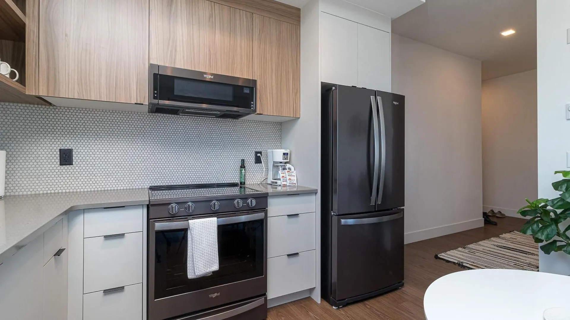 New Listing In Ironworks Building Victoria Apartment Canada